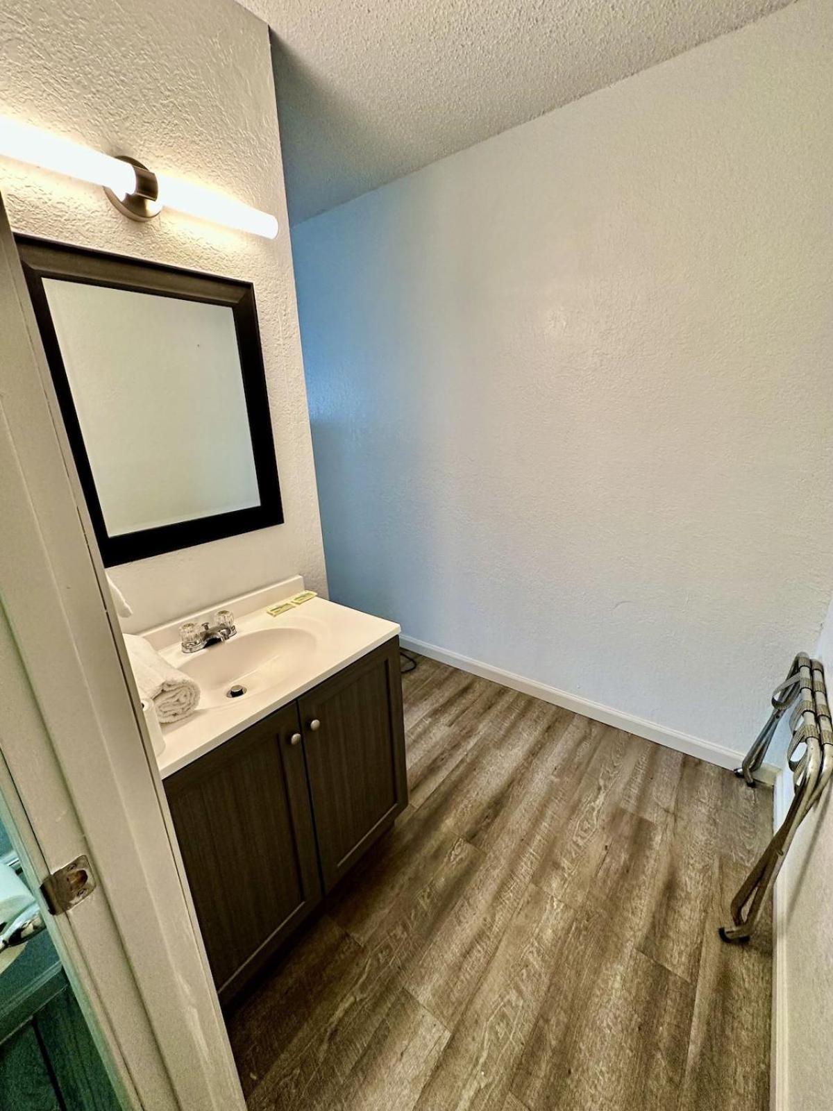 Ozark Inn And Suites Osage Beach Buitenkant foto
