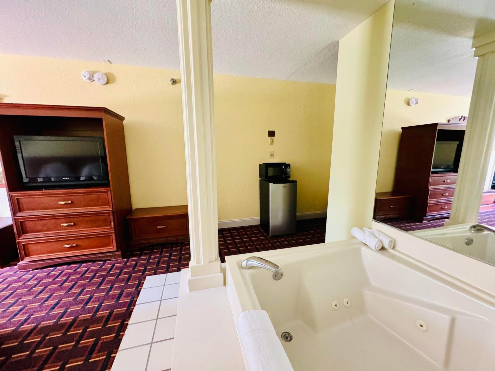 Ozark Inn And Suites Osage Beach Buitenkant foto