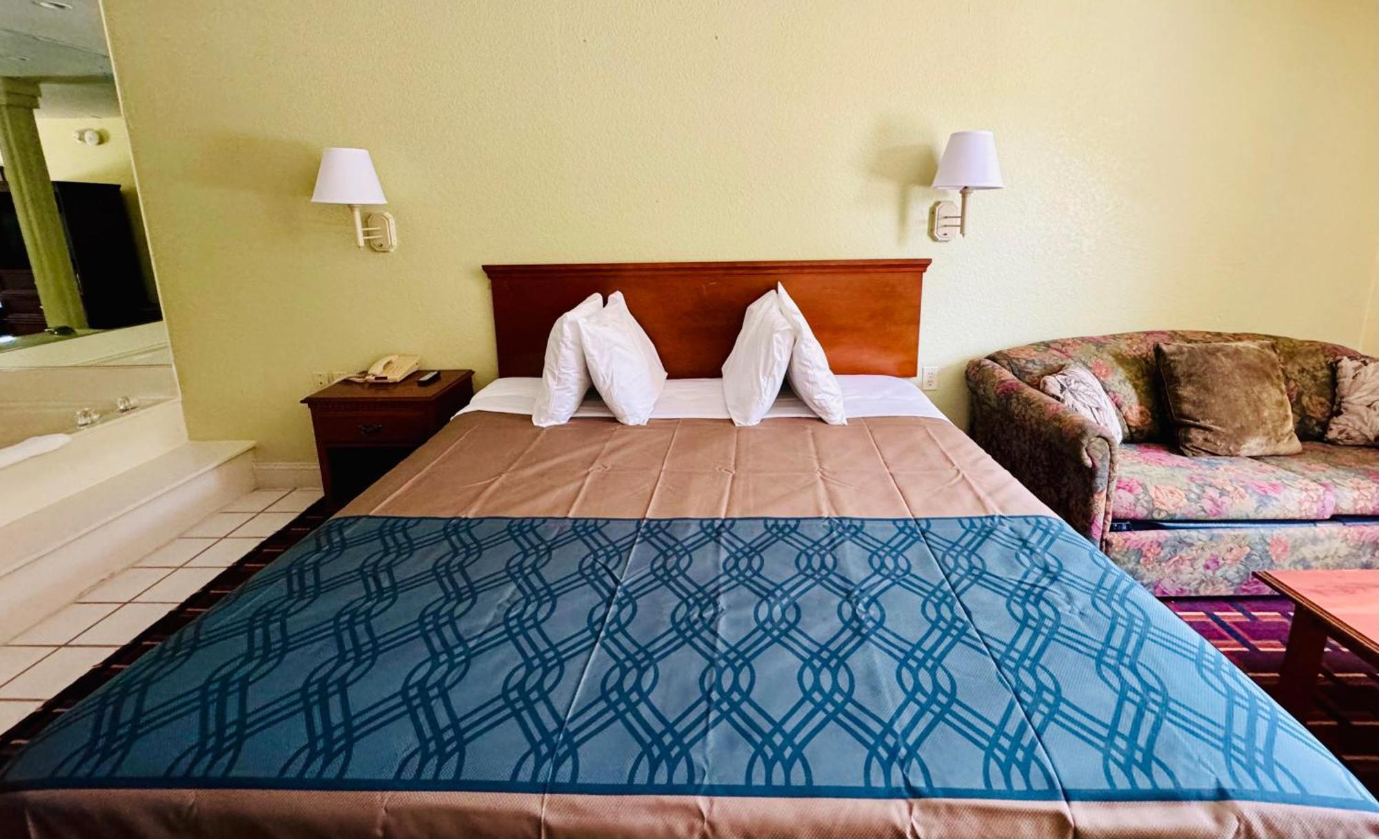 Ozark Inn And Suites Osage Beach Buitenkant foto